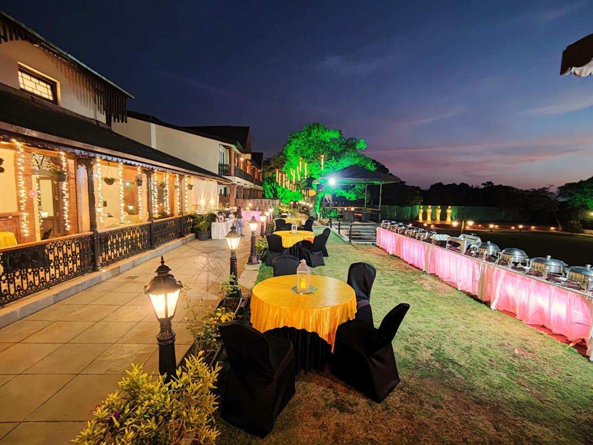Regenta Mpg Club Mahabaleshwar Hotell Exteriör bild