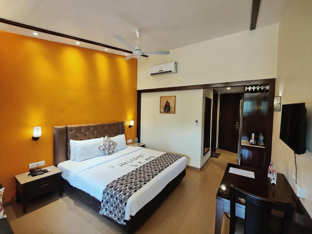 Regenta Mpg Club Mahabaleshwar Hotell Exteriör bild