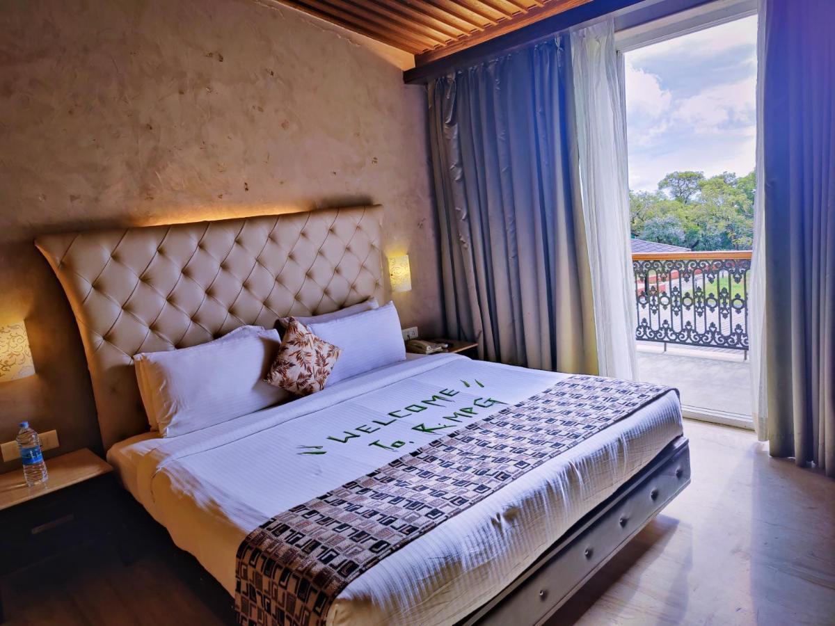 Regenta Mpg Club Mahabaleshwar Hotell Exteriör bild